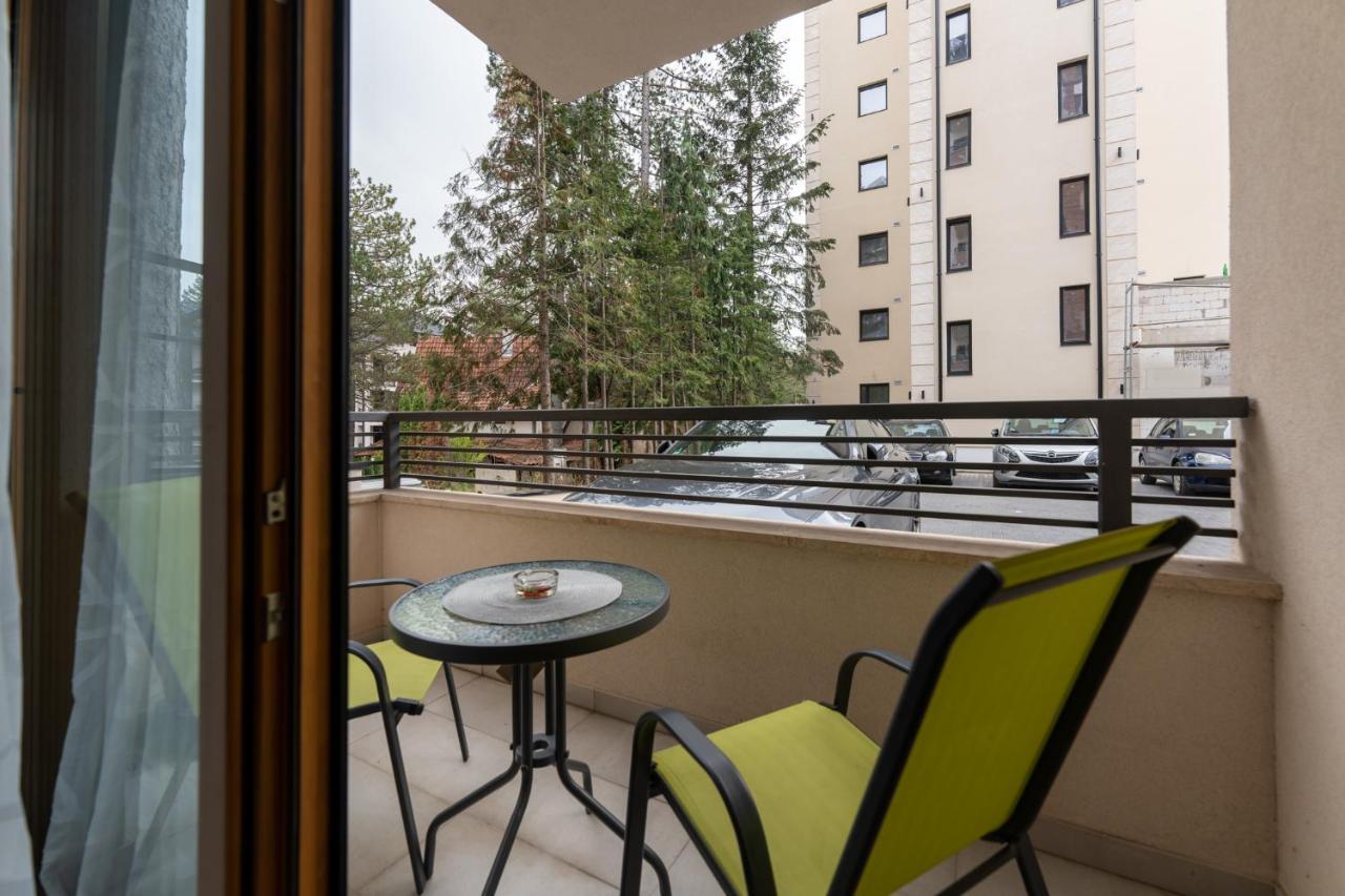 Casa Blanca Apartment *